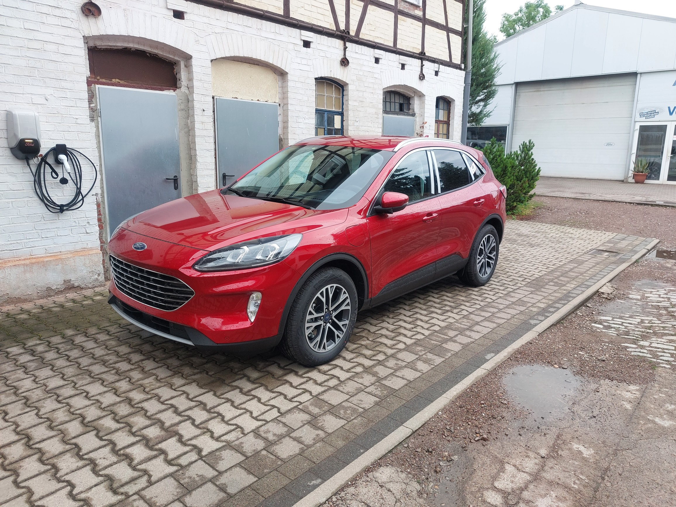 Bilder und Videos aus der Kategorie „Ford Kuga MK3 Bilder“ - Seite